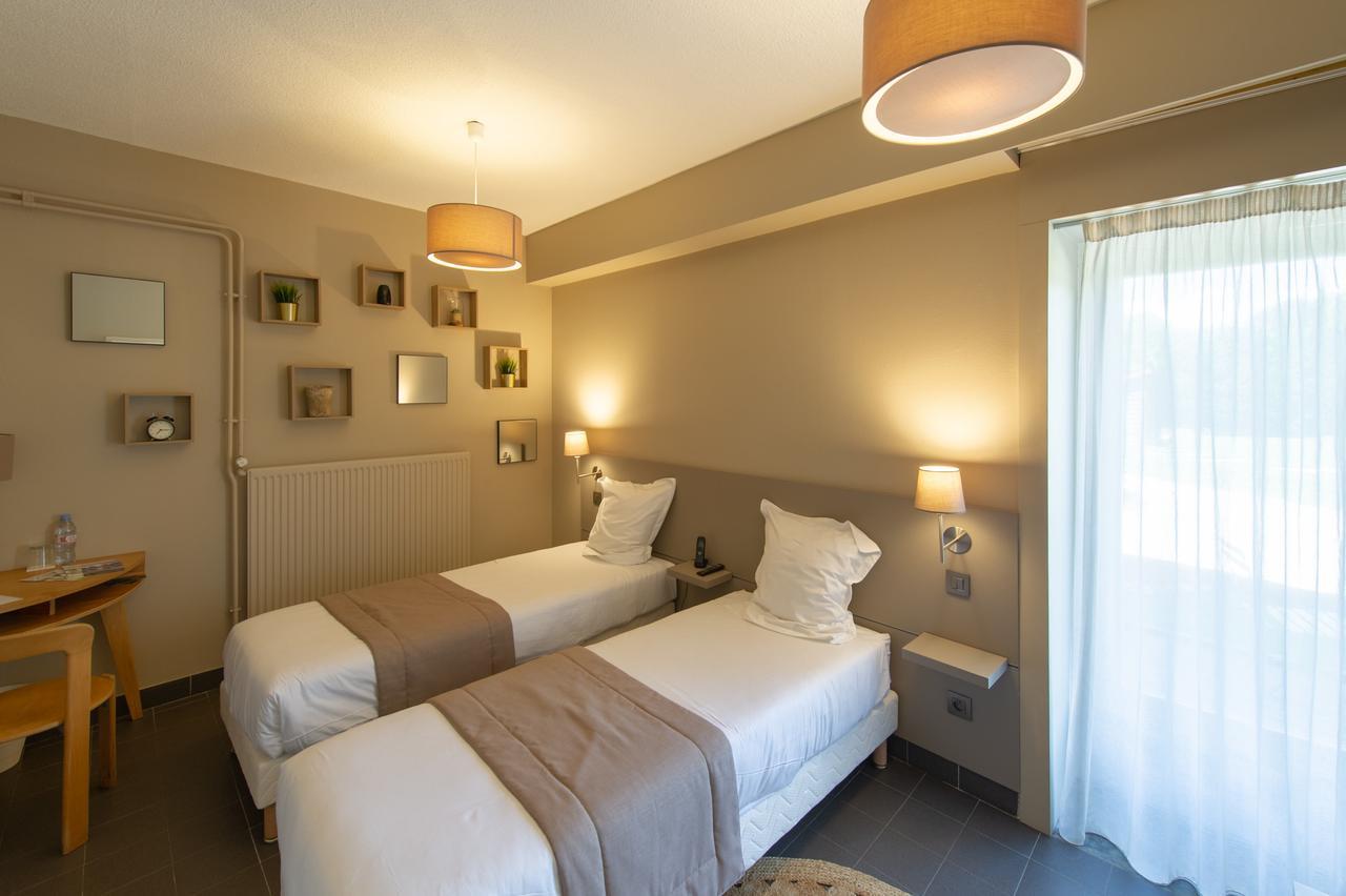 La Sorelle Hotel Golf Et Restaurant Villette-sur-Ain Eksteriør billede